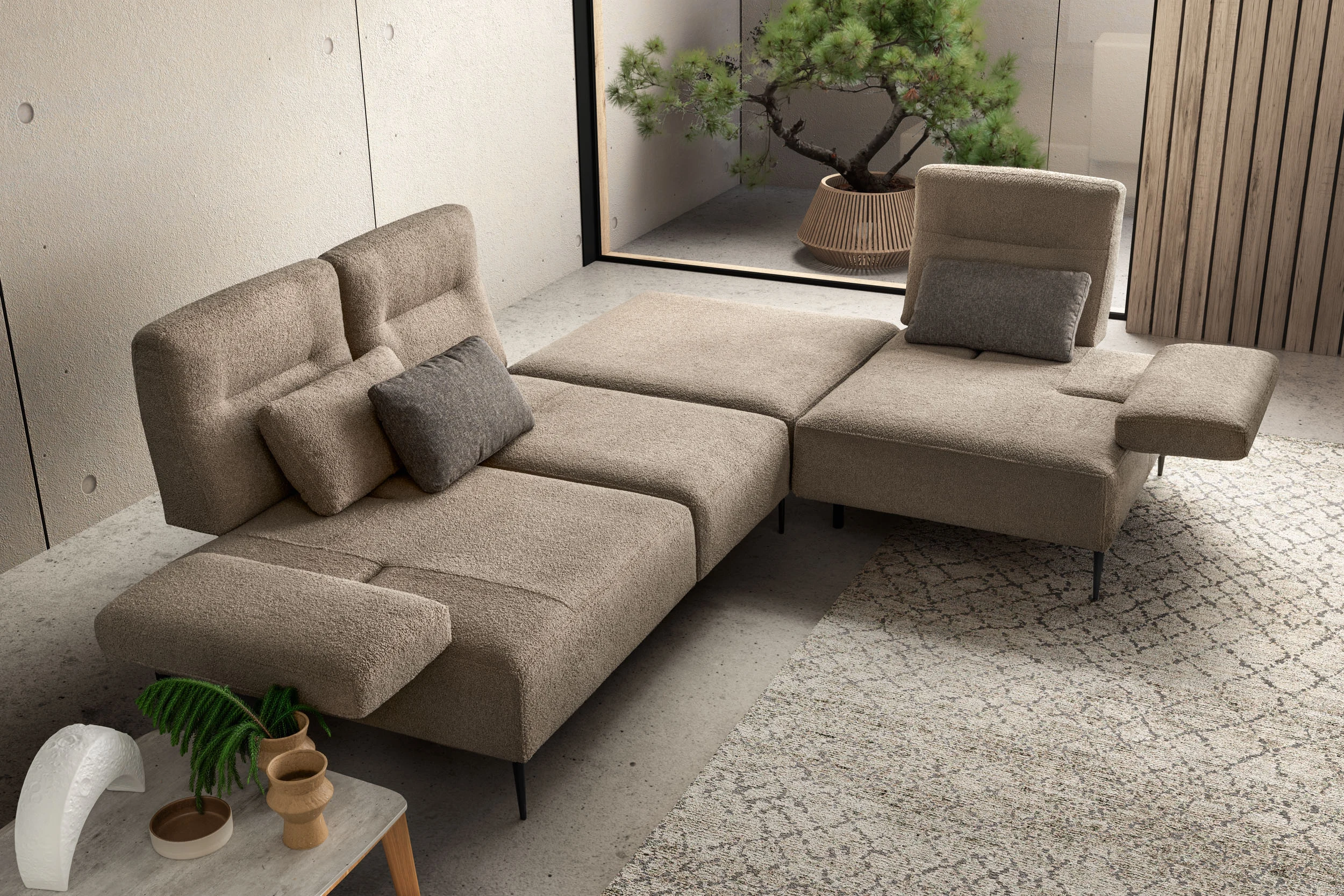 Ambiente Divani: Divani lineari, angolari e con chaise longue: comfort ergonomico e rivestimenti sartoriali su misura.